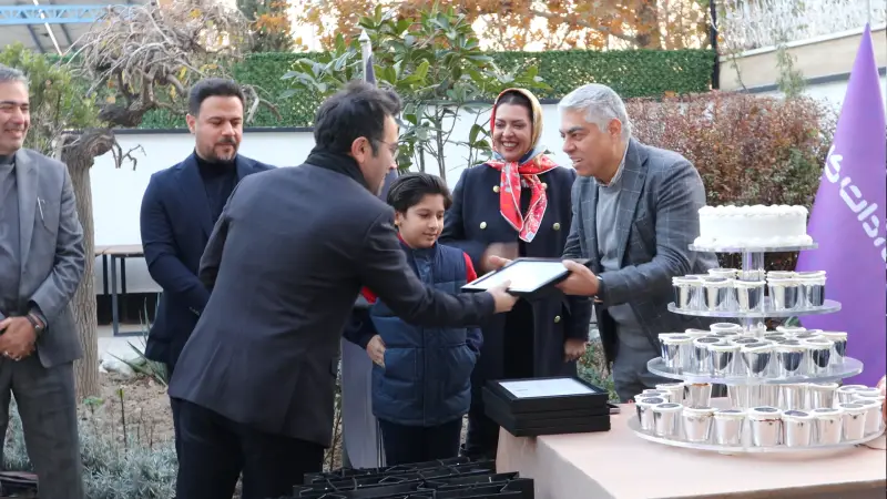 تقدیر از کارکنان هلدینگ سپاس به مناسبت جشن چهارمین سالگرد تاسیس و روز بیمه